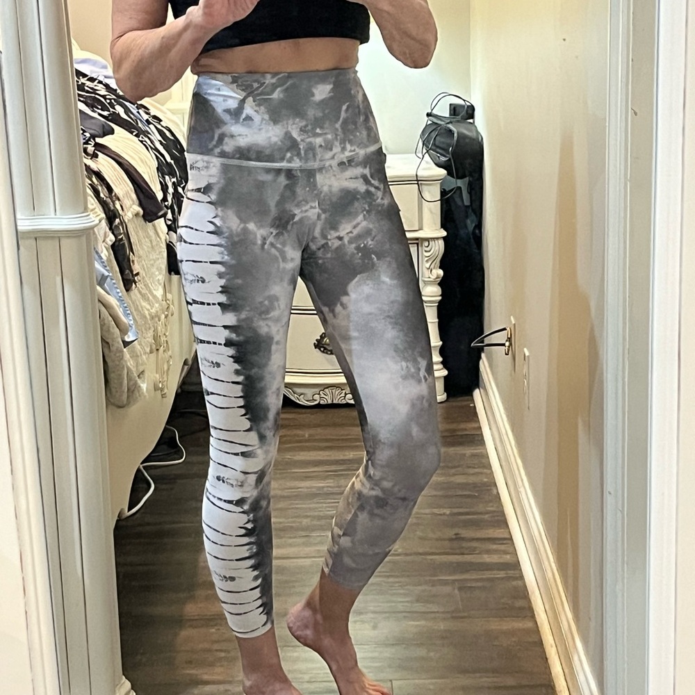 Onzie Gray and White Activewear